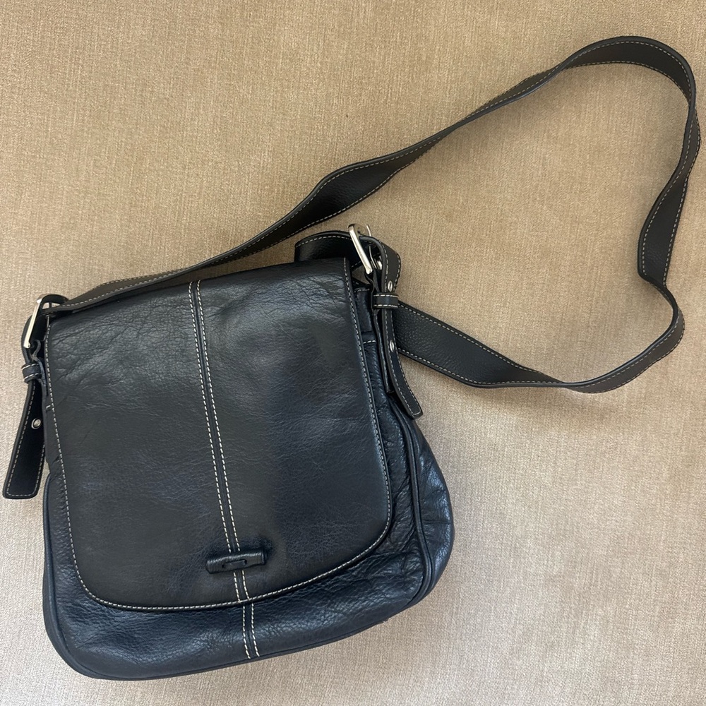 Vintage The Sak Black Leather Saddle Flap Crossbody Y2K Boho